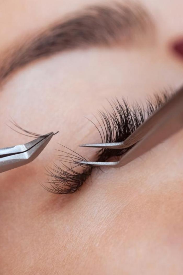 are-silk-lashes-good-for-enhancing-natural-eye-beauty-2